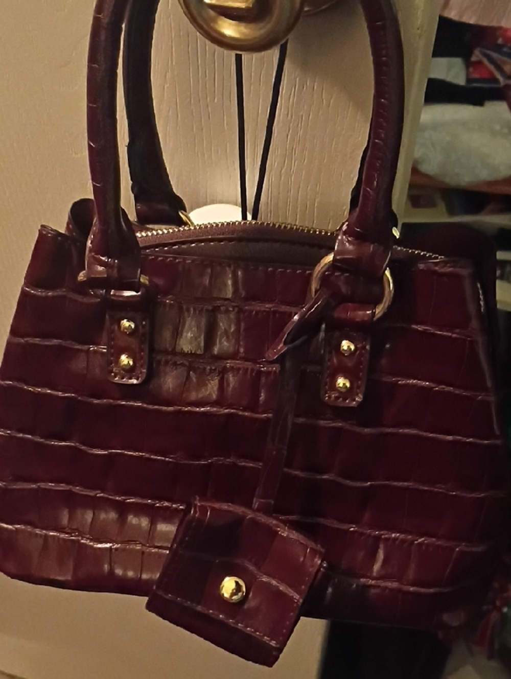 Women's Croc-Embossed Satchel Bag in Deep Burgundy